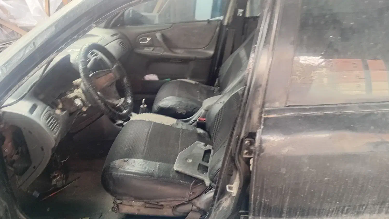 مزدا۳۲۳ مدل ۸۱|خودرو سواری و وانت|تهران, باغ فیض|دیوار