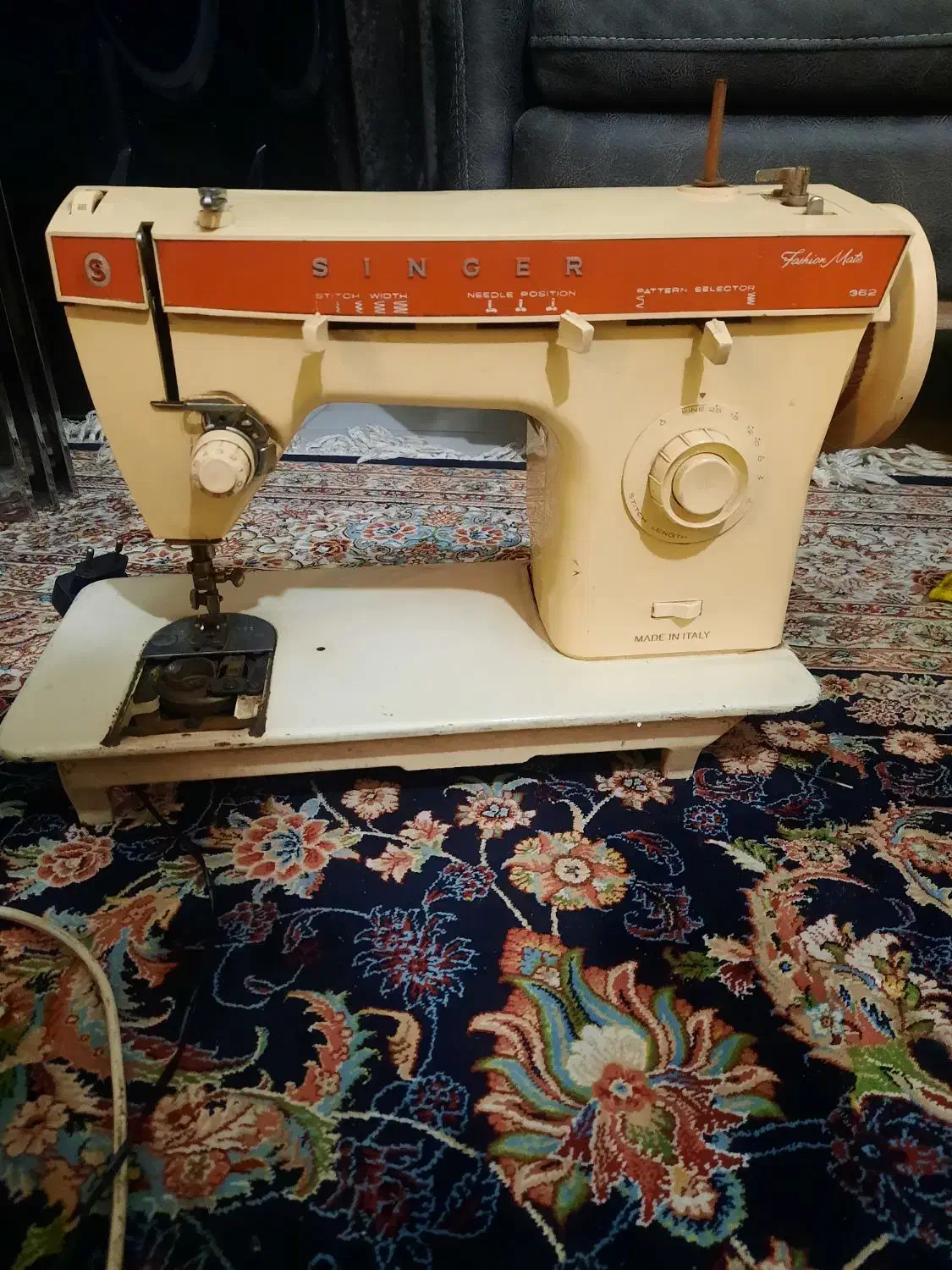 چرخ خیاطی قدیمی سینگر|کلکسیون اشیاء عتیقه|پردیس, فاز ۱۱|دیوار