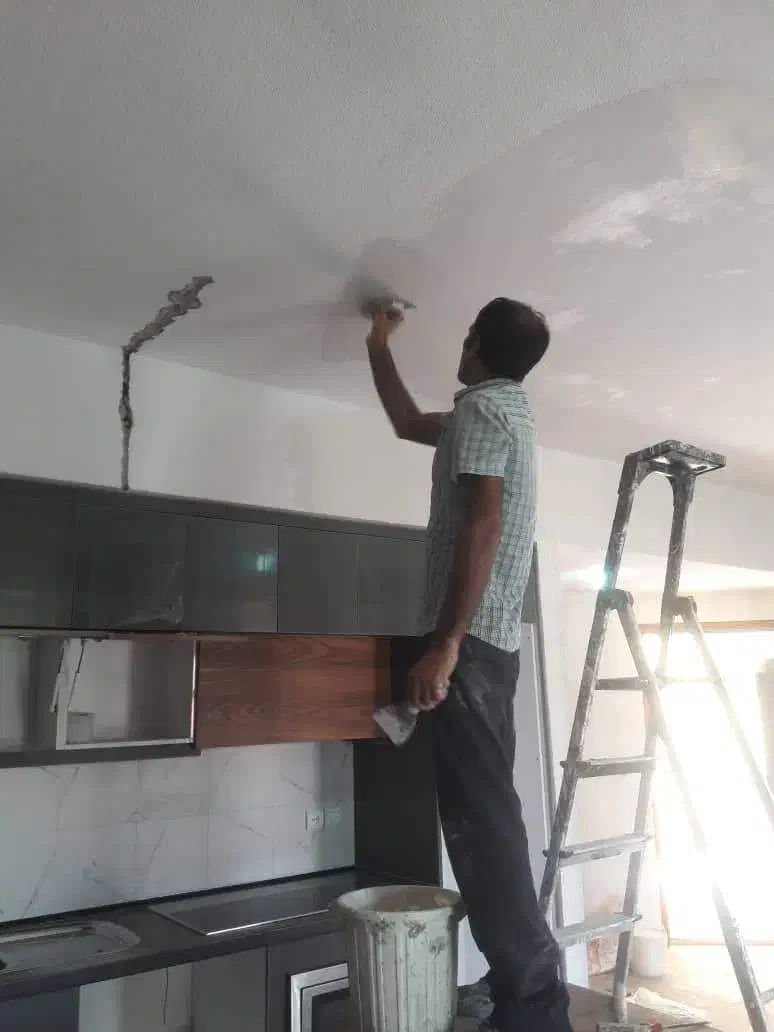 لوله کشی / نقاشی / سیم کشی|خدمات پیشه و مهارت|کیش, |دیوار