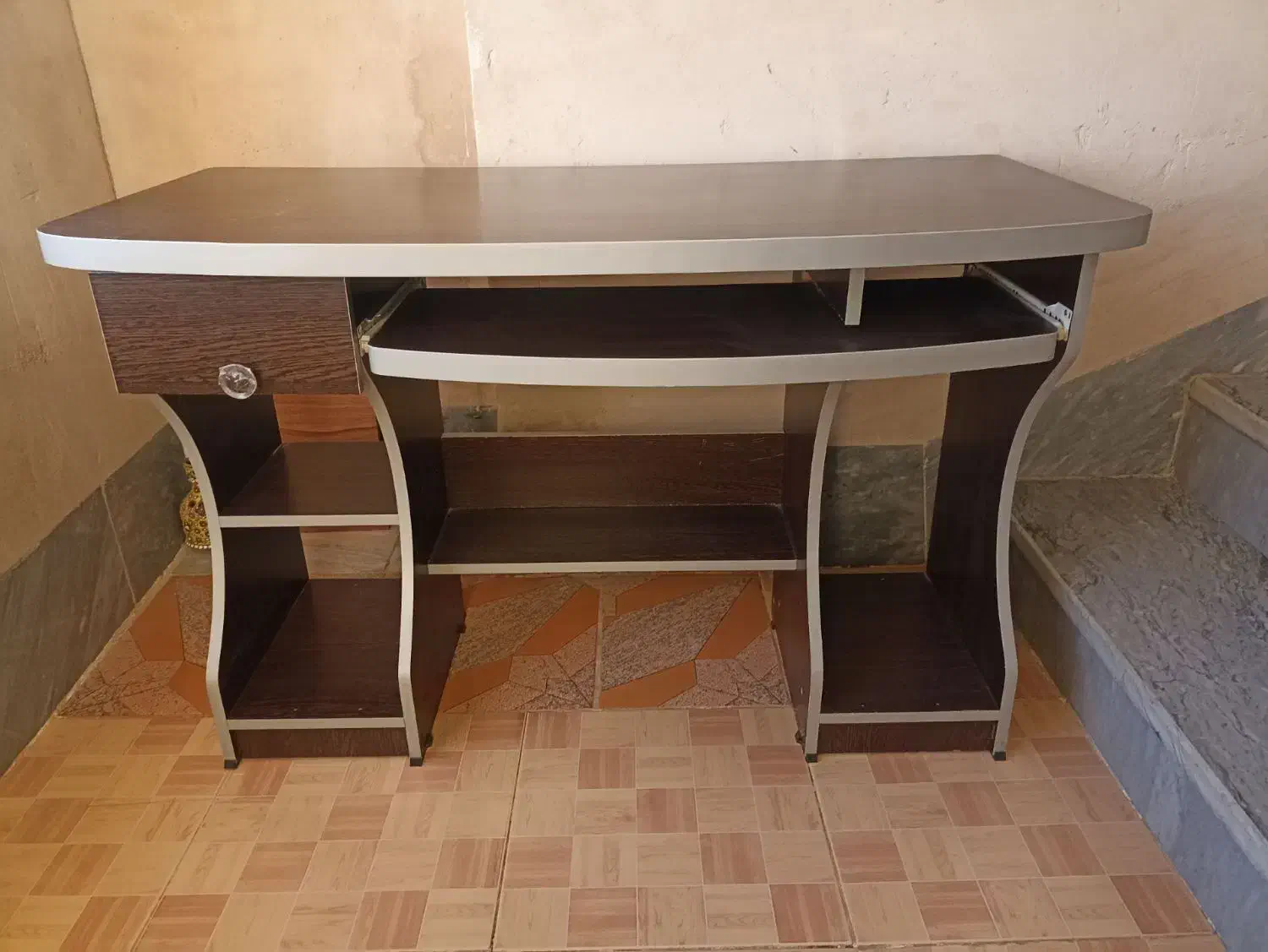 میزتحریر|میز تحریر و کامپیوتر|همدان, |دیوار