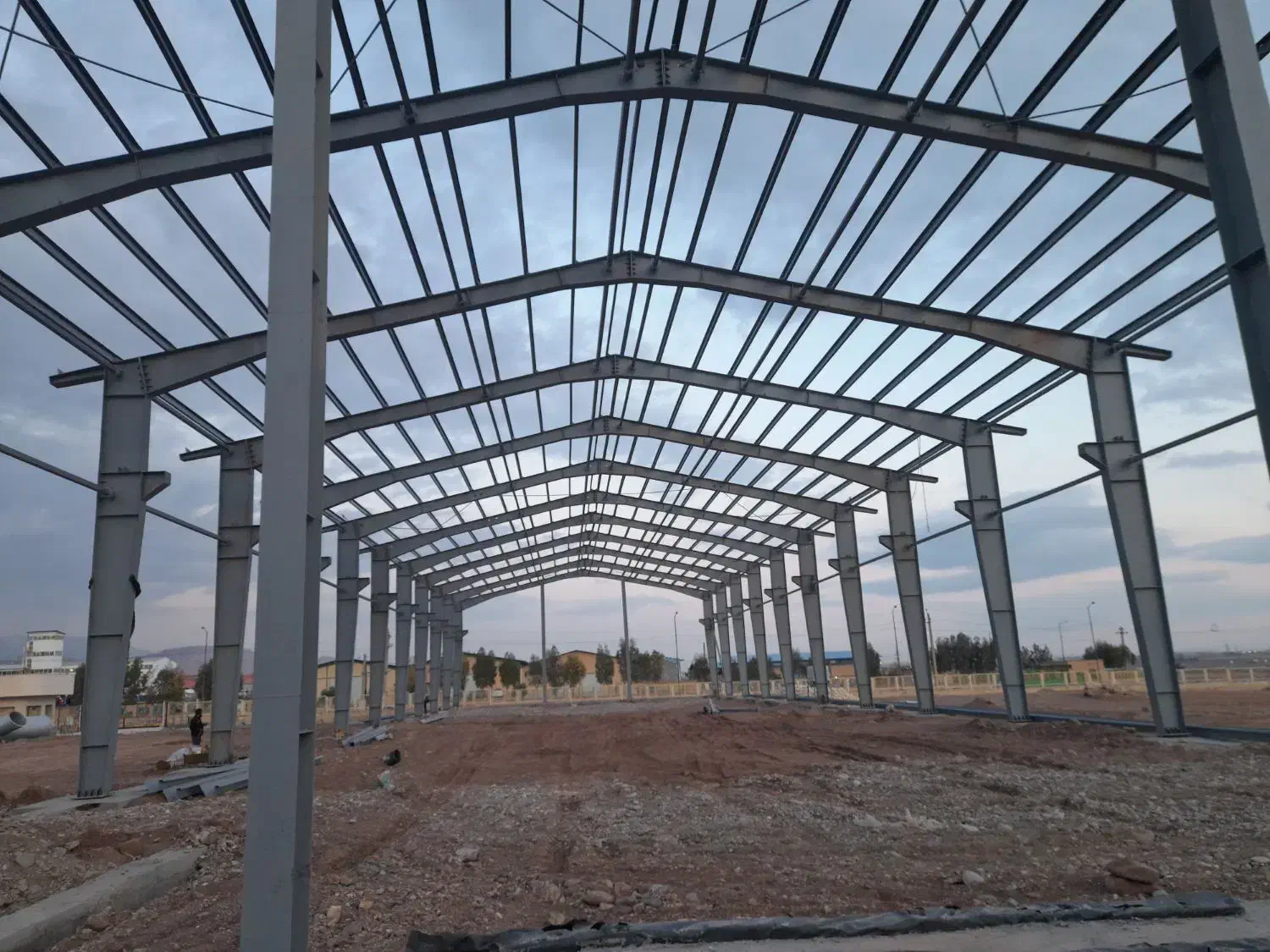 سوله سازی صنعتی با اجرای فونداسیون|خدمات پیشه و مهارت|خمینیشهر, |دیوار