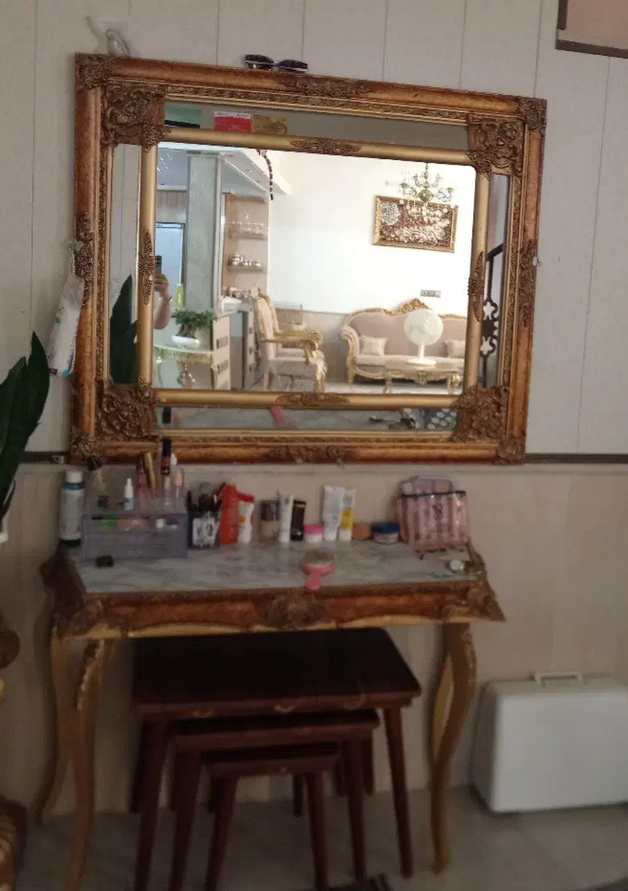 اینه و میز|بوفه، ویترین، کنسول|تربت‌حیدریه, پائین ولایت|دیوار