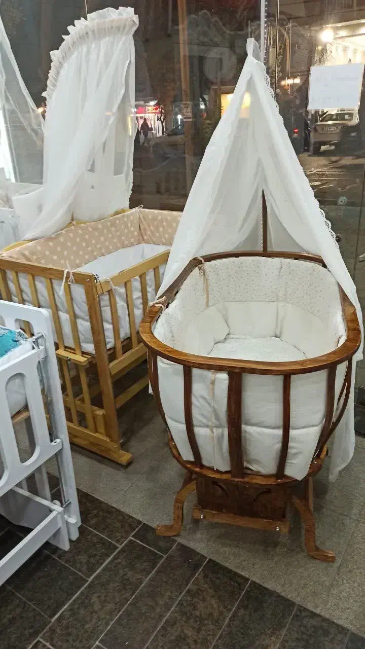 گهواره سنتی نوازد مدل مثلث تخت کنار مادر مدل مثلث|تخت و سرویس خواب|تبریز, |دیوار