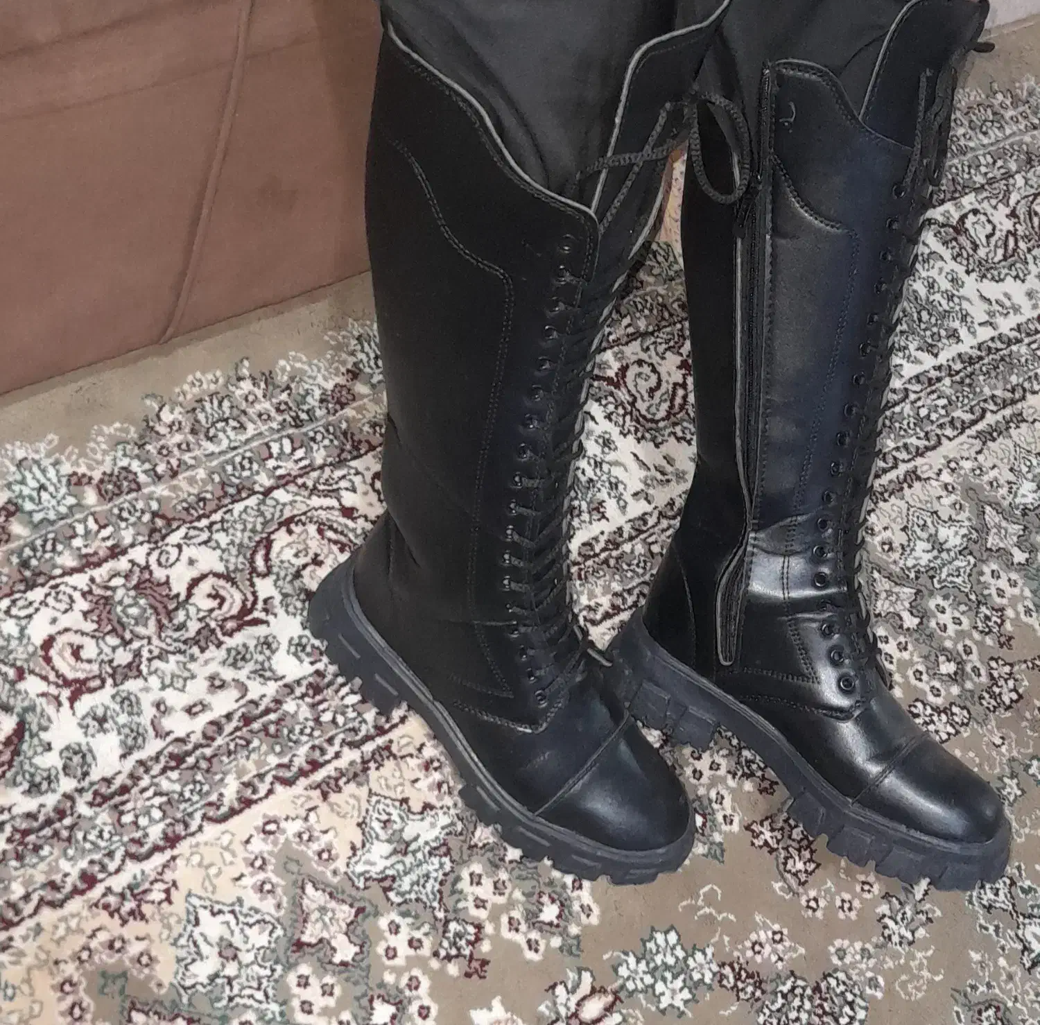 بوت|کیف، کفش، کمربند|مریوان, |دیوار