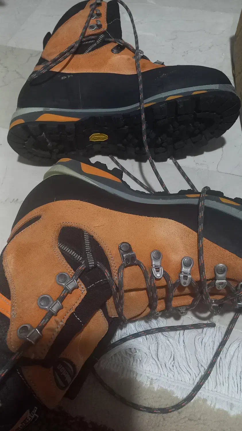 کفش کوهنوردی دوپوش، کفش تکپوش زمستانی، دستکش دوپوش|کوهنوردی و کمپینگ|تهران, سازمان برنامه شمالی|دیوار