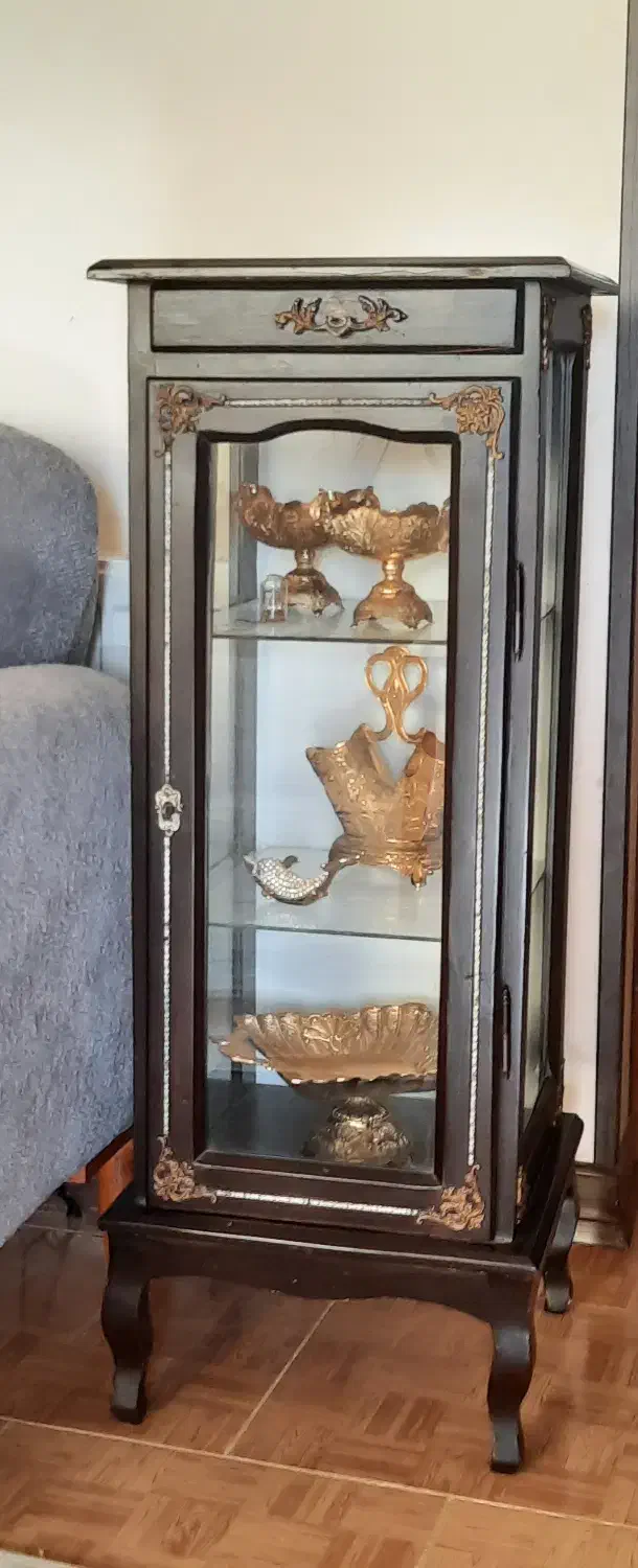 ویترین یا بوفه کوچک|بوفه، ویترین، کنسول|بجنورد, |دیوار