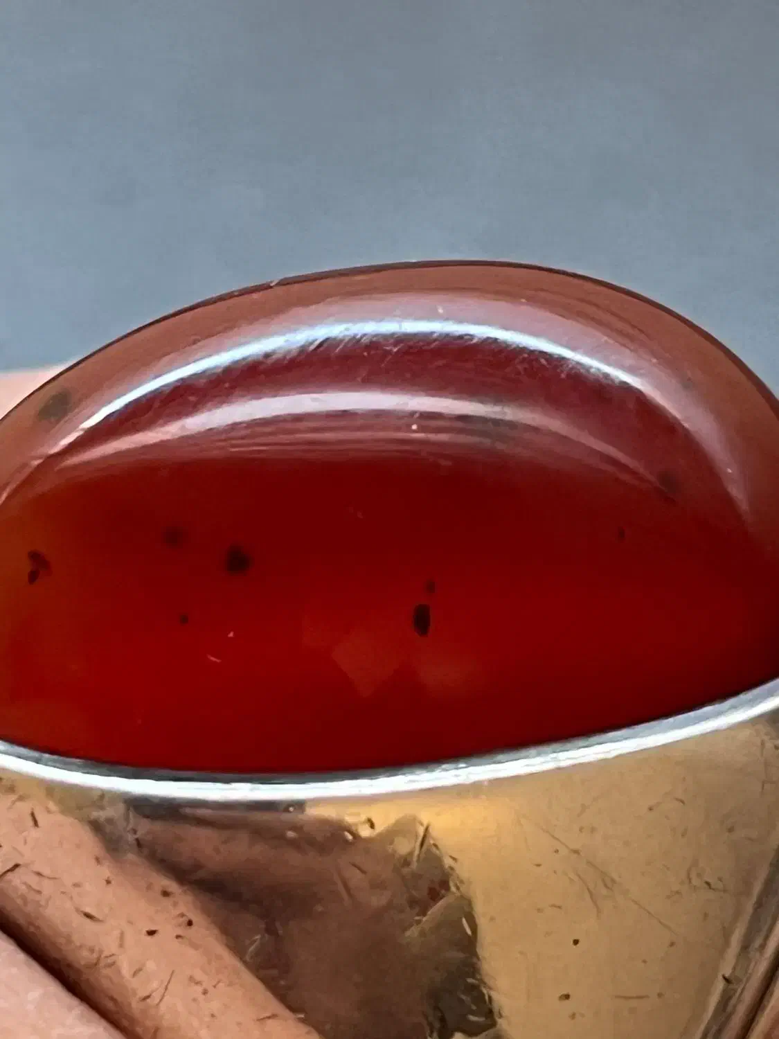 عقیق یمنی کهنه|جواهرات|ری, بی‌بی شهر بانو|دیوار