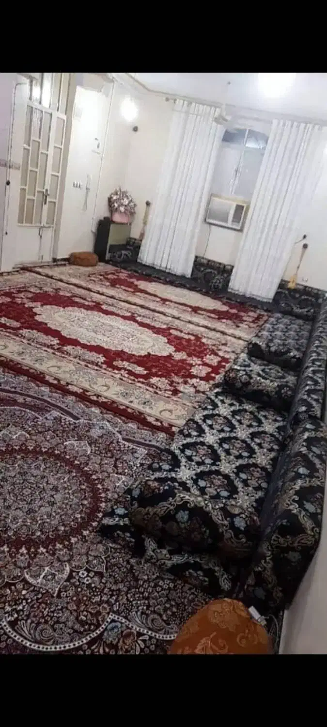 دوتخته فرش ۱۲متری بسیار تمیز|فرش|اهواز, لشکرآباد|دیوار