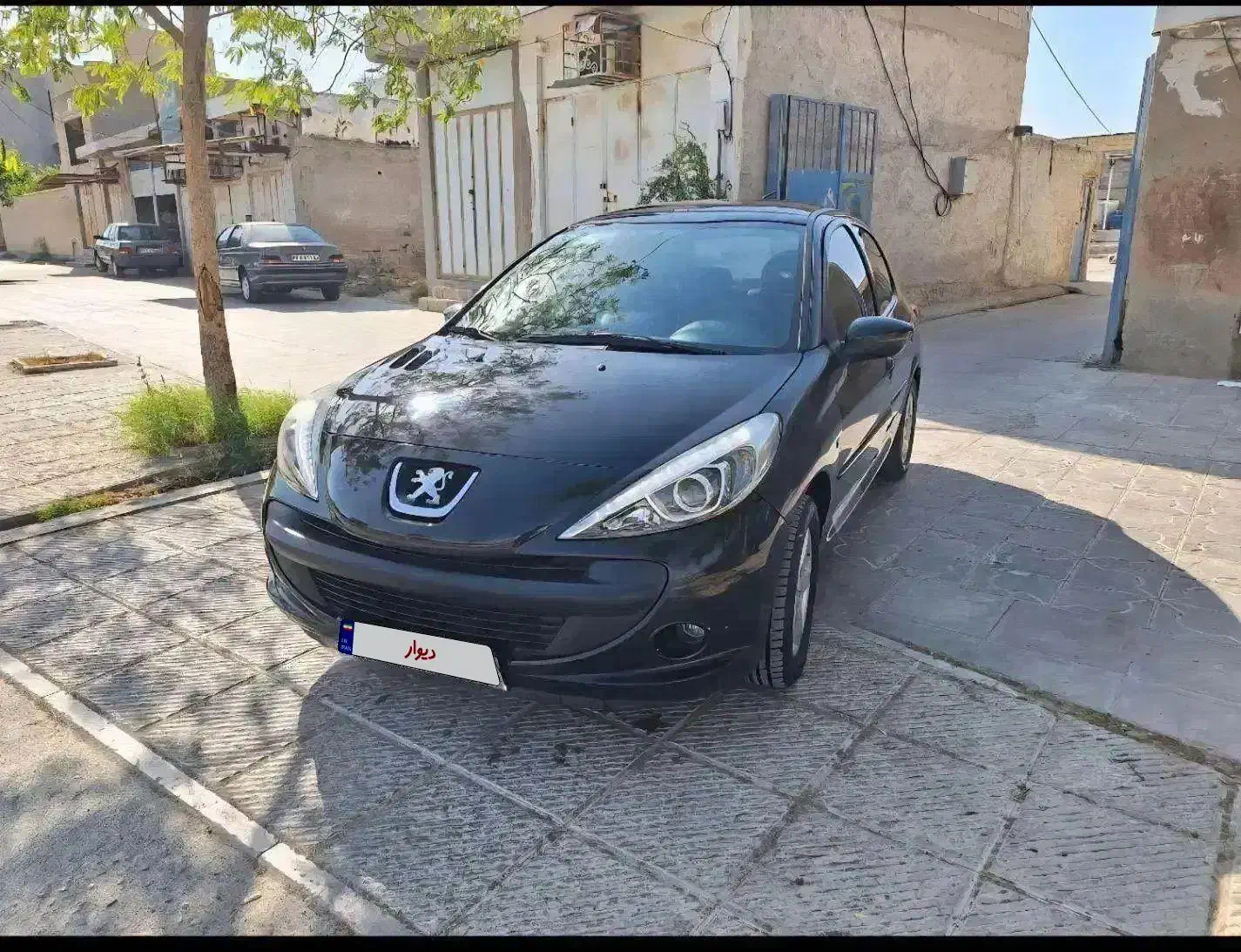 معاوضه ۲۰۷ پانا ۴۰۲ با پانا ۴۰۴|خودرو سواری و وانت|بندر گناوه, |دیوار