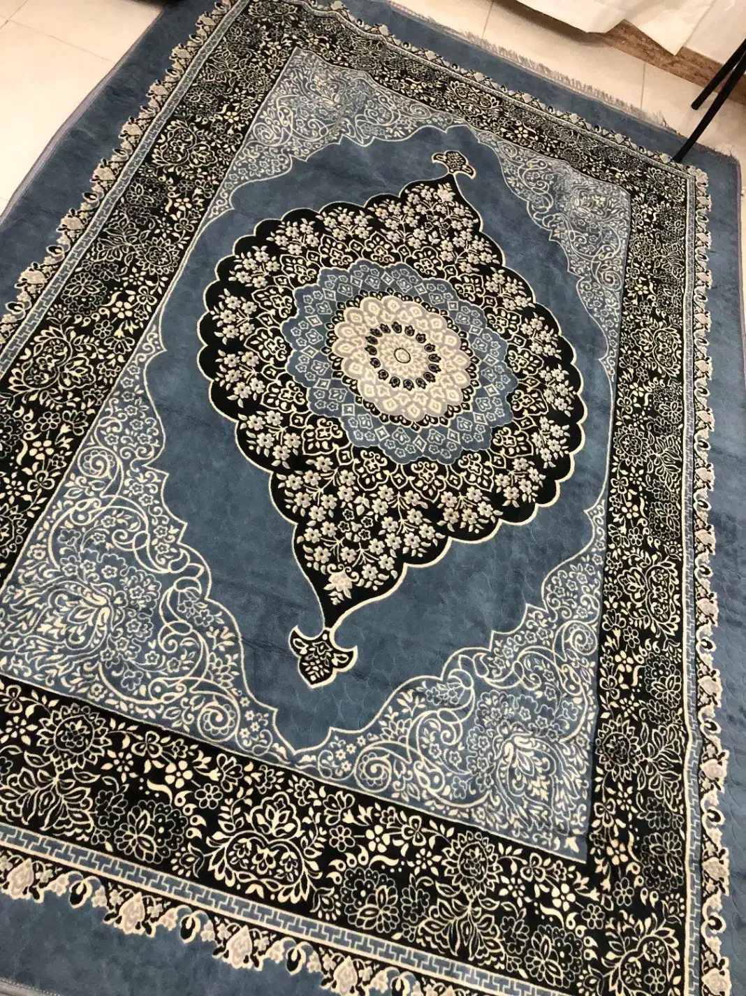 روفرشی|روفرشی|رشت, آزادگان|دیوار