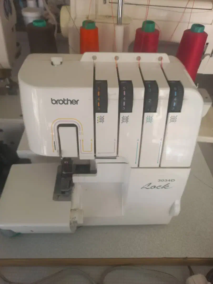 انواع چرخ خیاطی صنعتی وخانگی|چرخ خیاطی و ریسندگی|بوکان, |دیوار