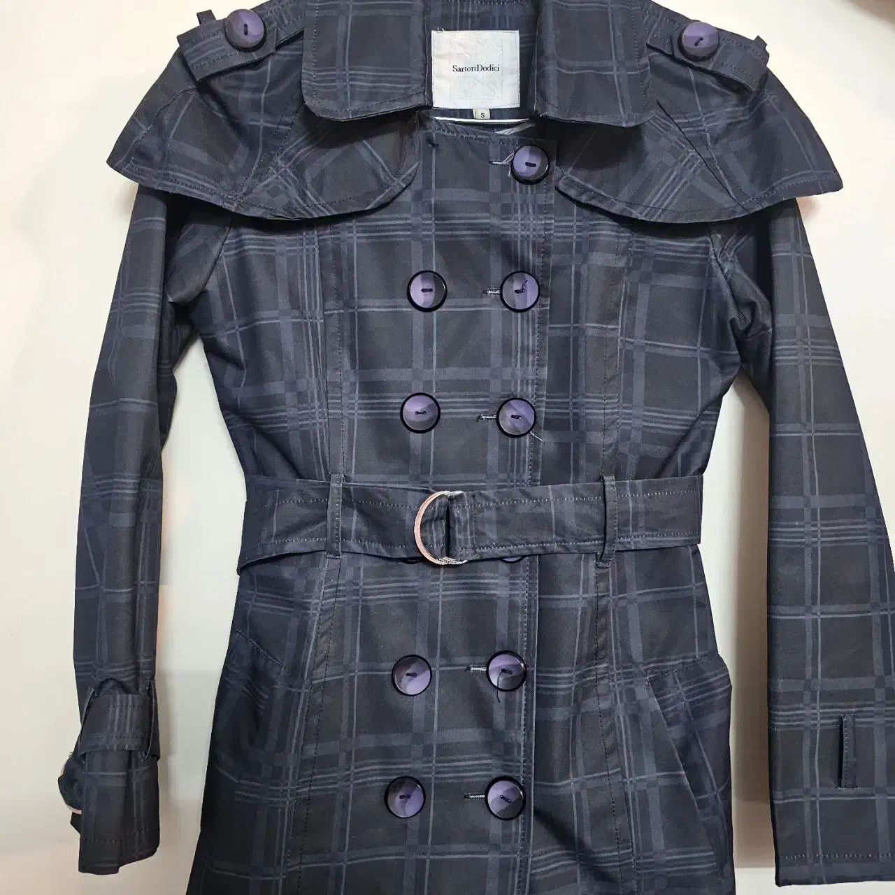 بارانی|لباس|بروجرد, |دیوار