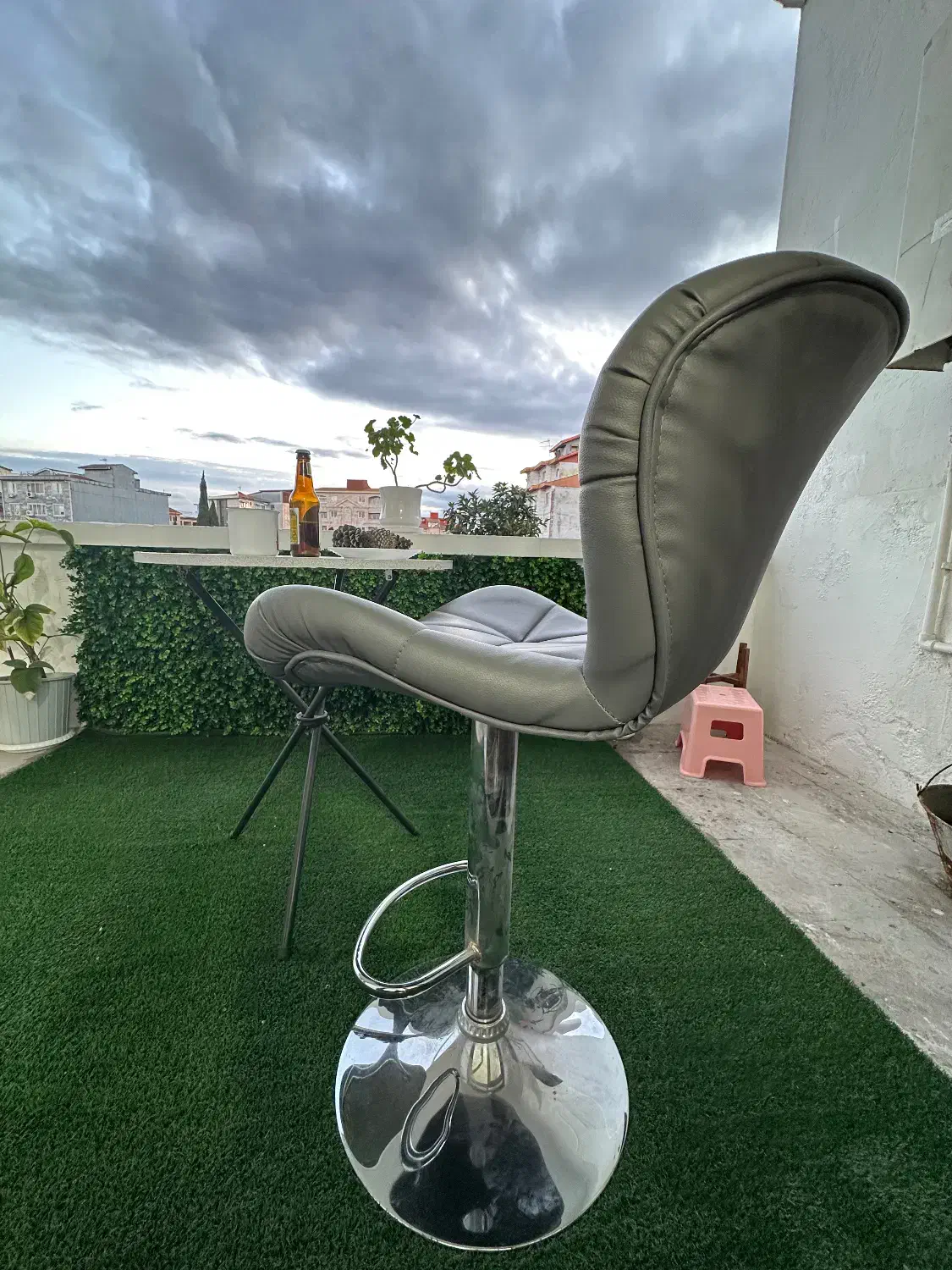 صندلی استادکار|آرایشگاه و سالن‌های زیبایی|بندر انزلی, تهران|دیوار