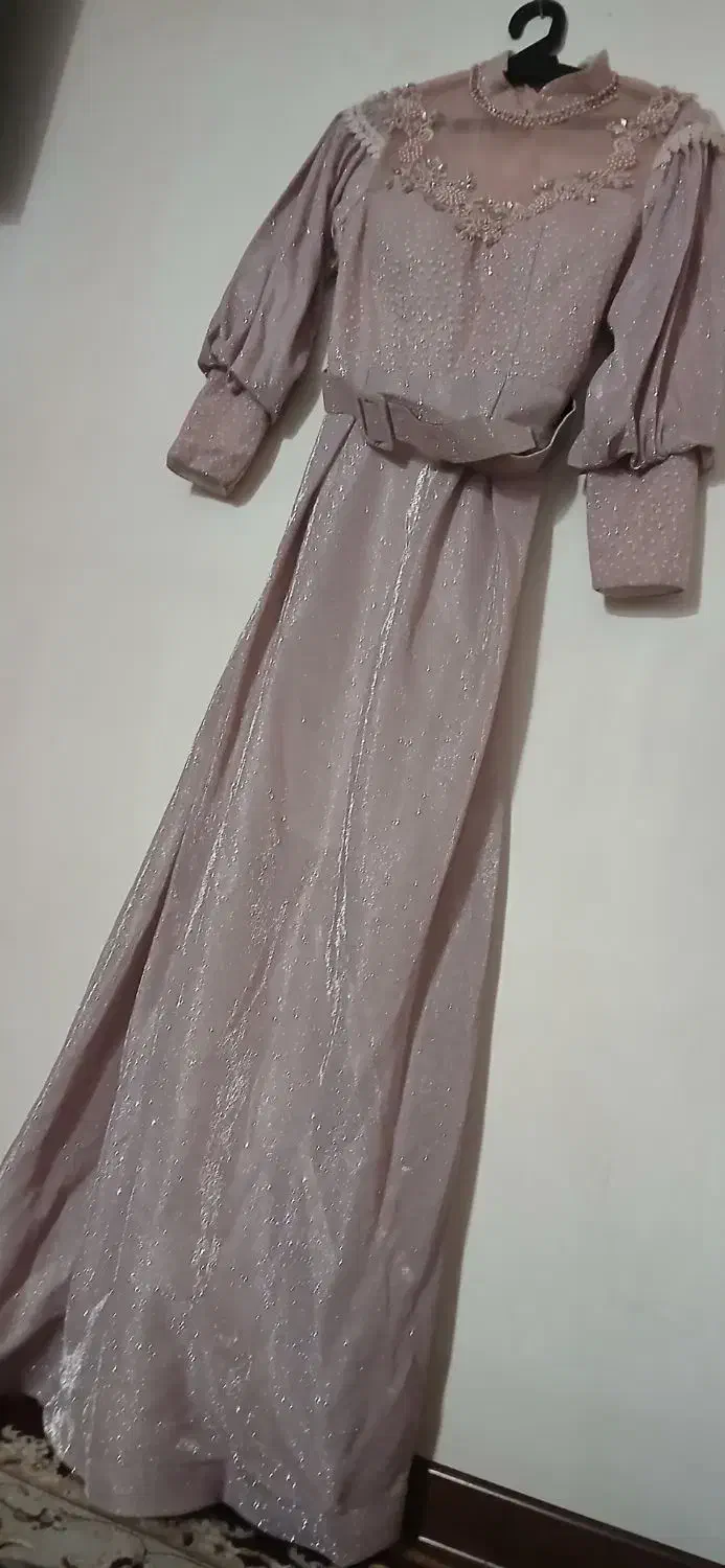 لباس مجلسی|لباس|دوگنبدان, |دیوار