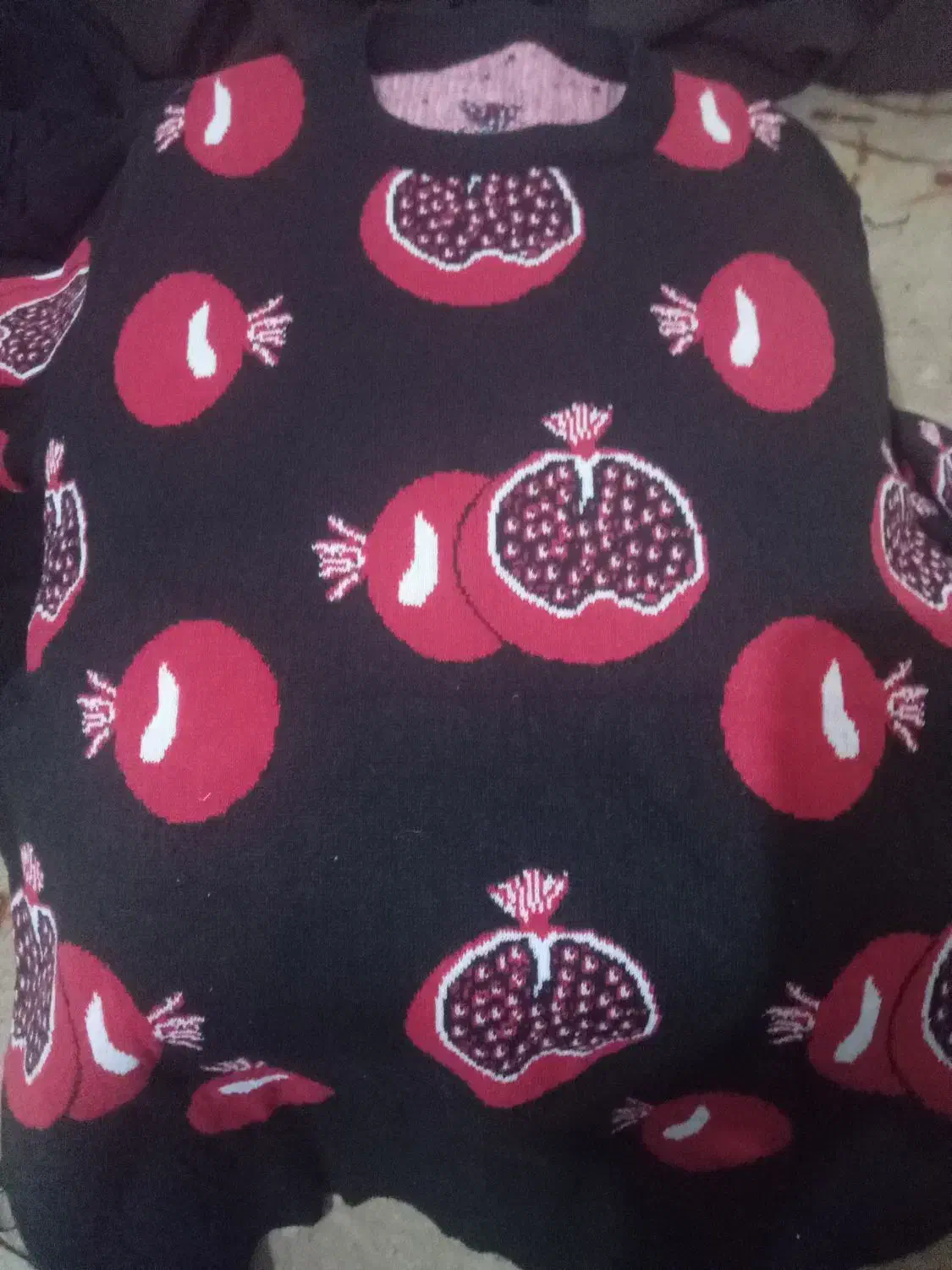 بافت انار موجود ۳ عدد|لباس|نوده انقلاب, |دیوار