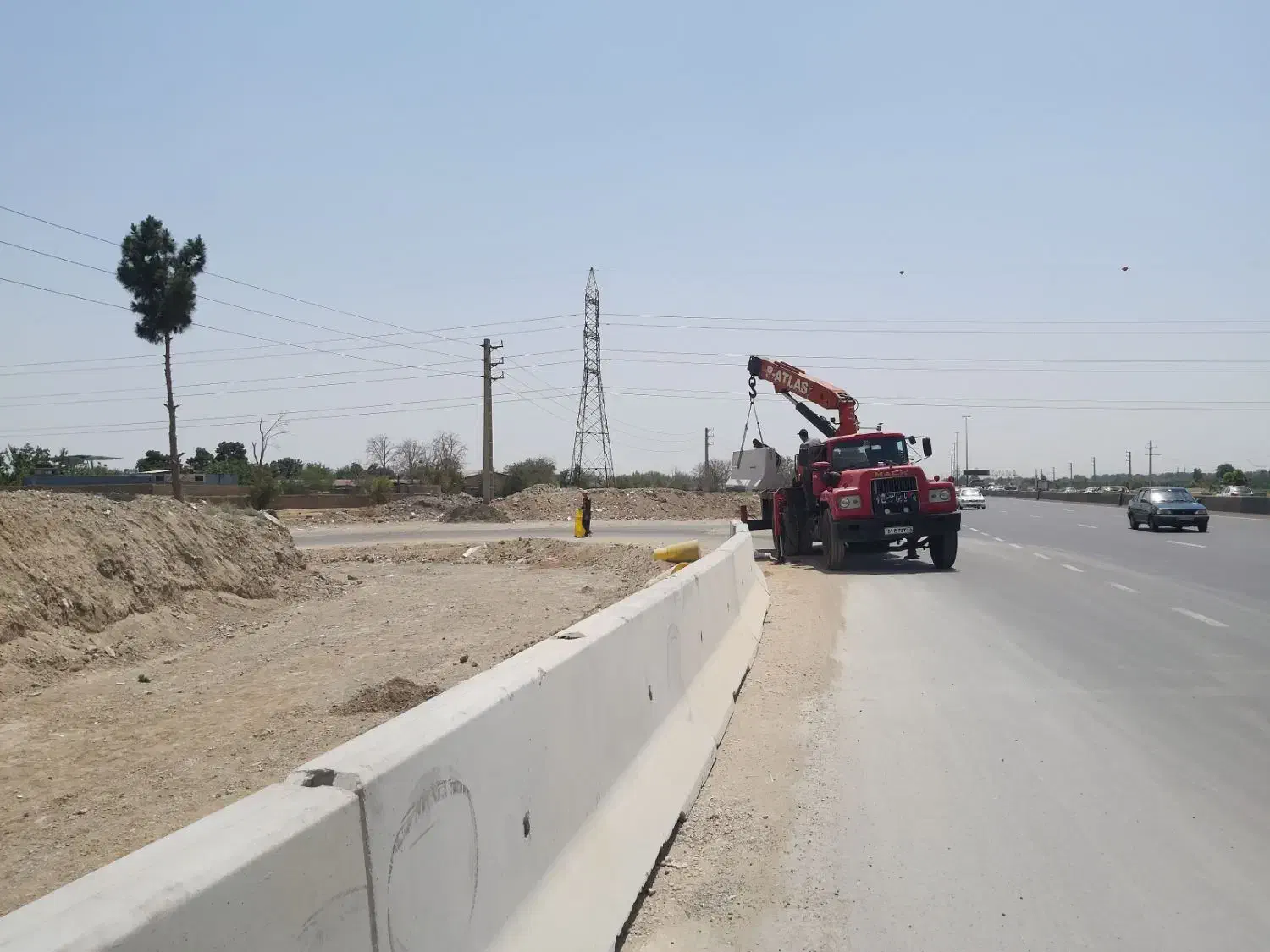 نیوجرسی مسلح بتنی ۴ متری مفصلی|مصالح و تجهیزات ساختمان|احمدآبادمستوفی, |دیوار