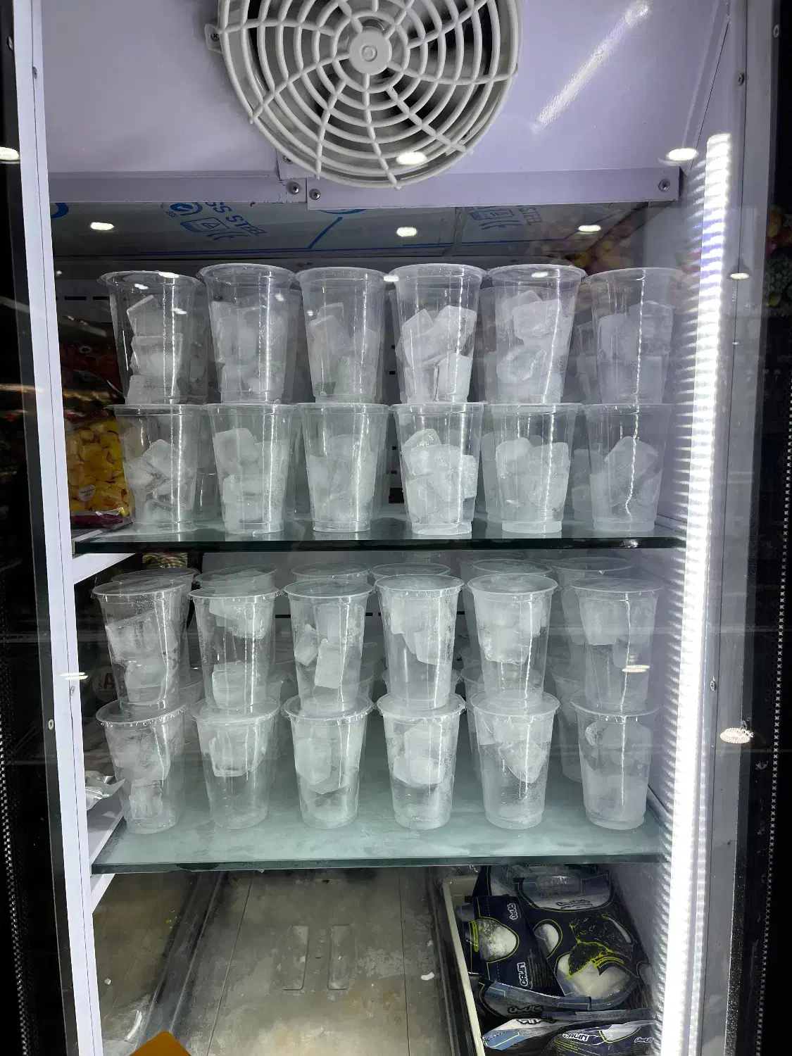 یخ لیوان|خوردنی و آشامیدنی|تهران, شهرک چیتگر|دیوار