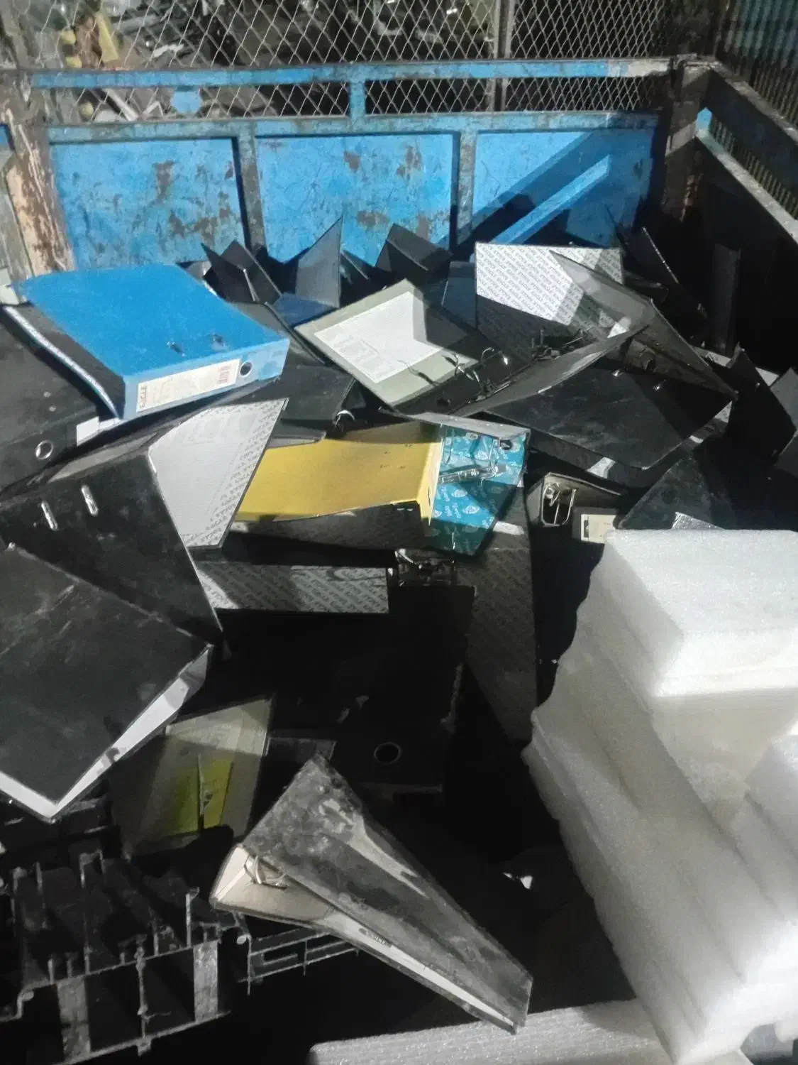 خرید کتاب کاغذ کارتن زونکن اهن با باسکول دقیق|عمده‌فروشی|تهران, افسریه شمالی|دیوار