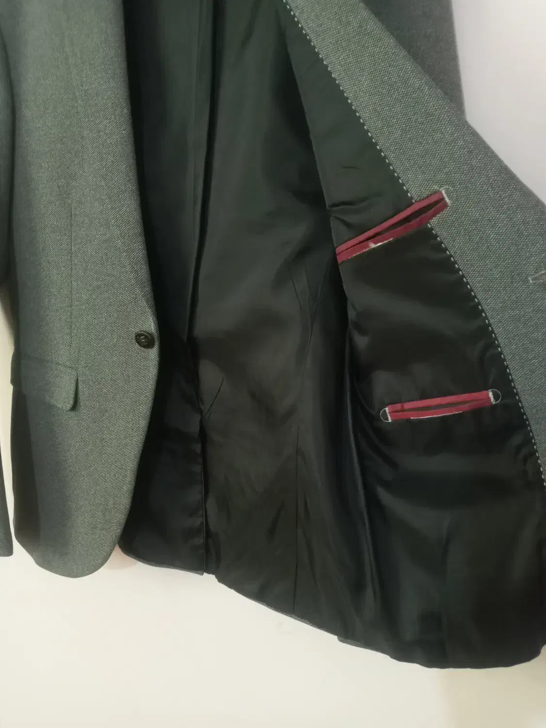 تک کت طوسی سایز ۳۸و کناره فرش|لباس|زنجان, |دیوار