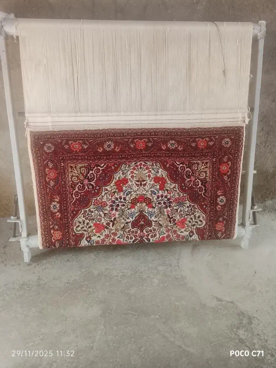 دار قالی نیمه کا ره|فرش|اسدآباد, |دیوار