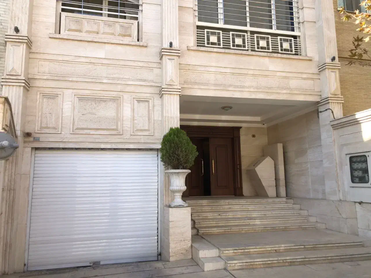 بلوار ارشاد خیابان هجرت ۱۲۸ متر ۳ خوابه فول|فروش آپارتمان|مشهد, ارشاد|دیوار