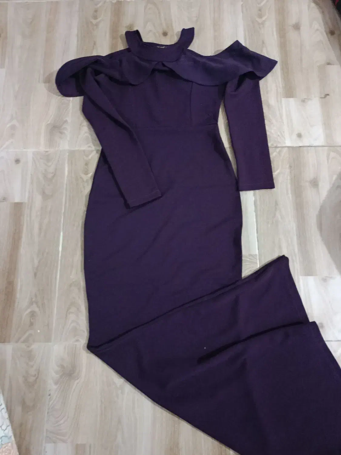 لباس مجلسی|لباس|ایوان, |دیوار