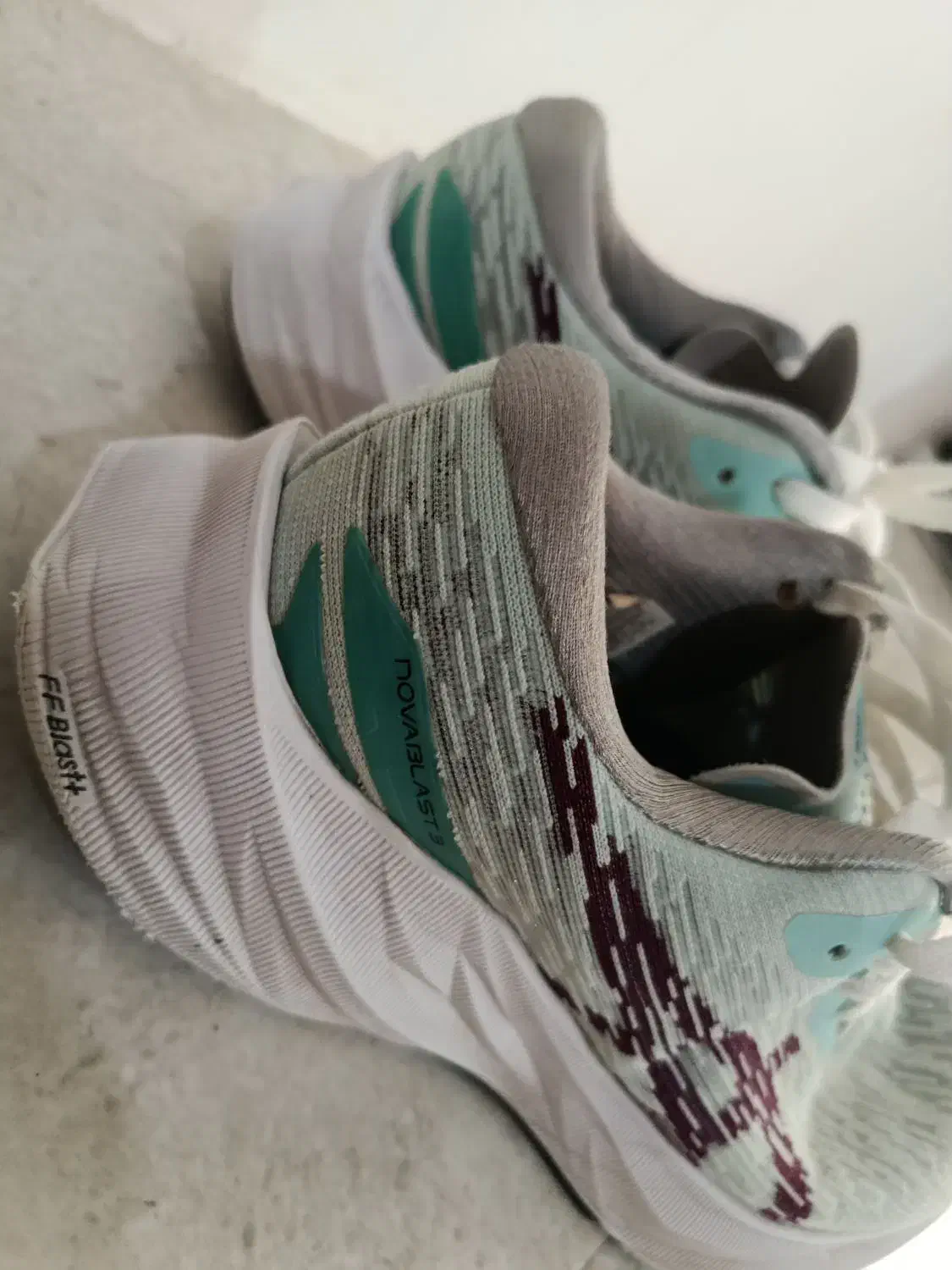 یه جفت کفش خارجی|کیف، کفش، کمربند|اسفراین, |دیوار