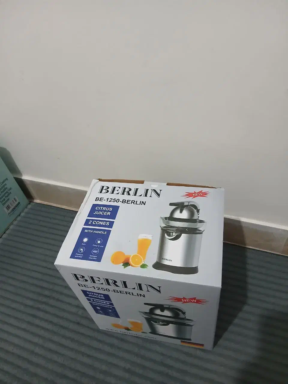 آب مرکبات گیر آکبند 500 وات اهرمی برلین BE1250|آبمیوه‌گیر و آب‌مرکبات‌گیر|تهران, جیحون|دیوار