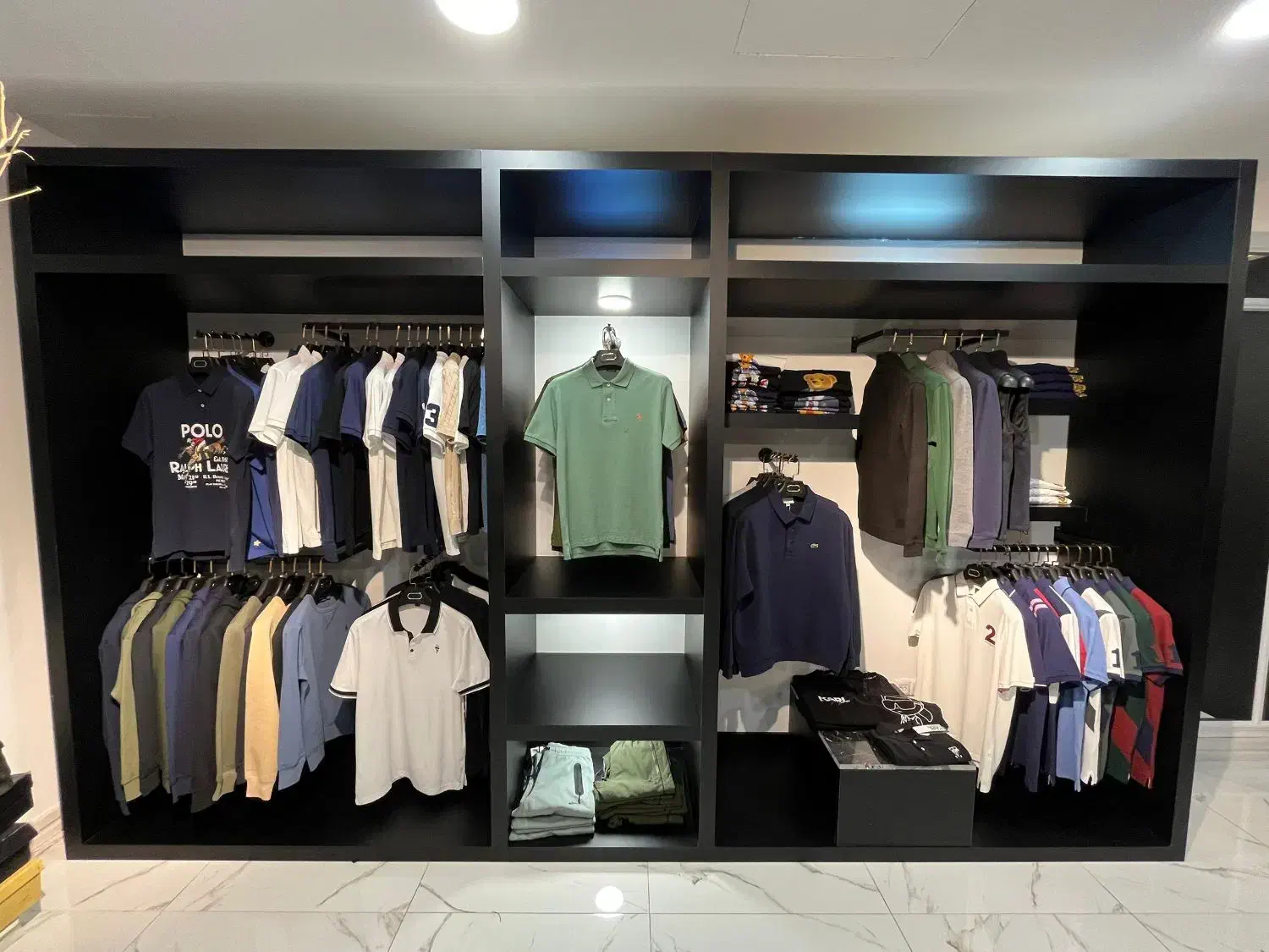 دکور بوتیک مردانه|فروشگاه و مغازه|تهران, حصار بوعلی|دیوار