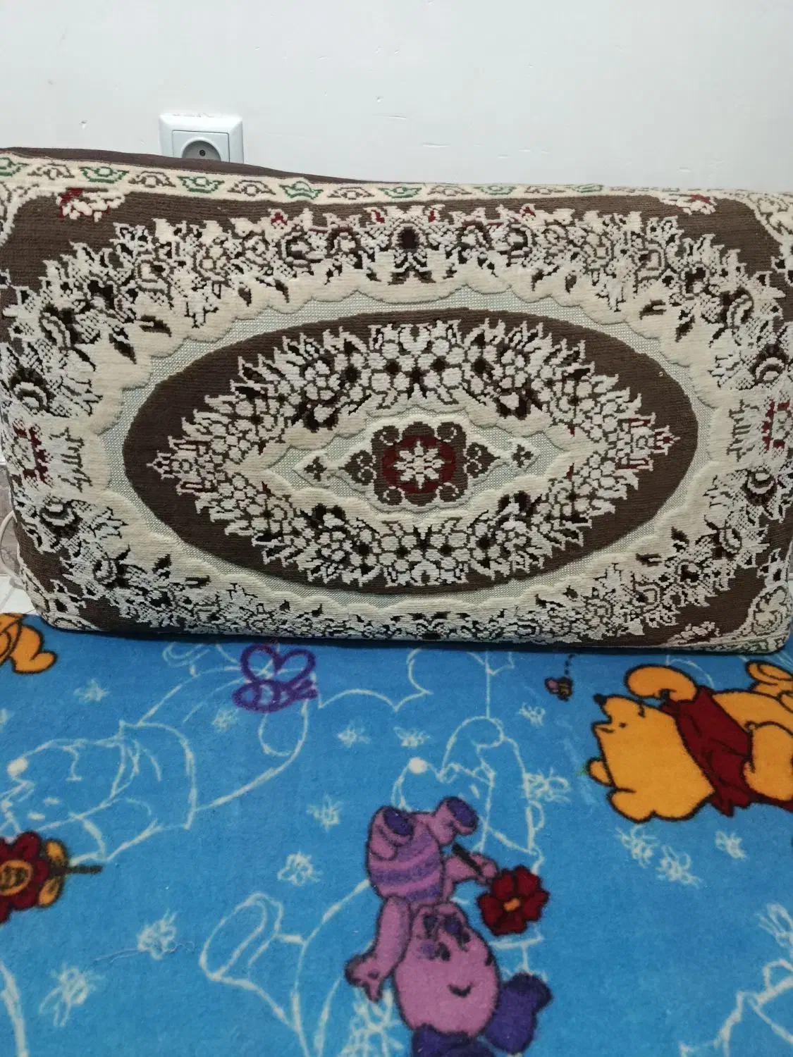 پشتی|پشتی|سبزوار, فیاض|دیوار