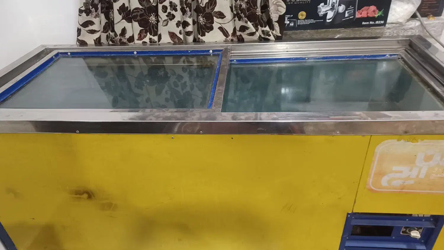 فریزر صندوقی مغازه بزرگ و داخل استیل|یخچال و فریزر|امیدیه, |دیوار