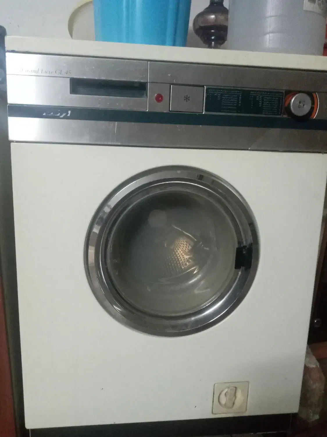 لباسشویی ارج ۵ کیلو قدیمی|ماشین لباسشویی و خشک‌کن لباس|سلماس, |دیوار