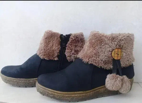 نیم بوت سایز۳۹. ۴۰|کیف، کفش، کمربند|رودبار, |دیوار