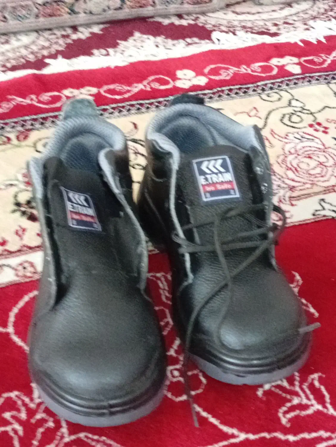 کفش کاره آهنی سایز43|کیف، کفش، کمربند|اسفراین, |دیوار