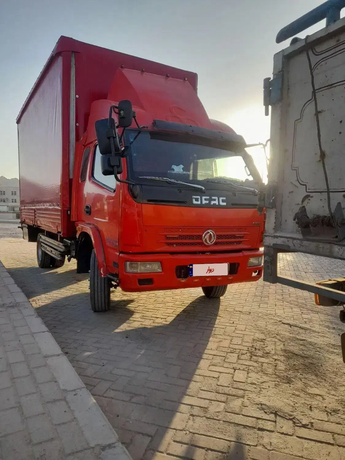 کاویان|خودرو سنگین|تربت جام, حافظ|دیوار