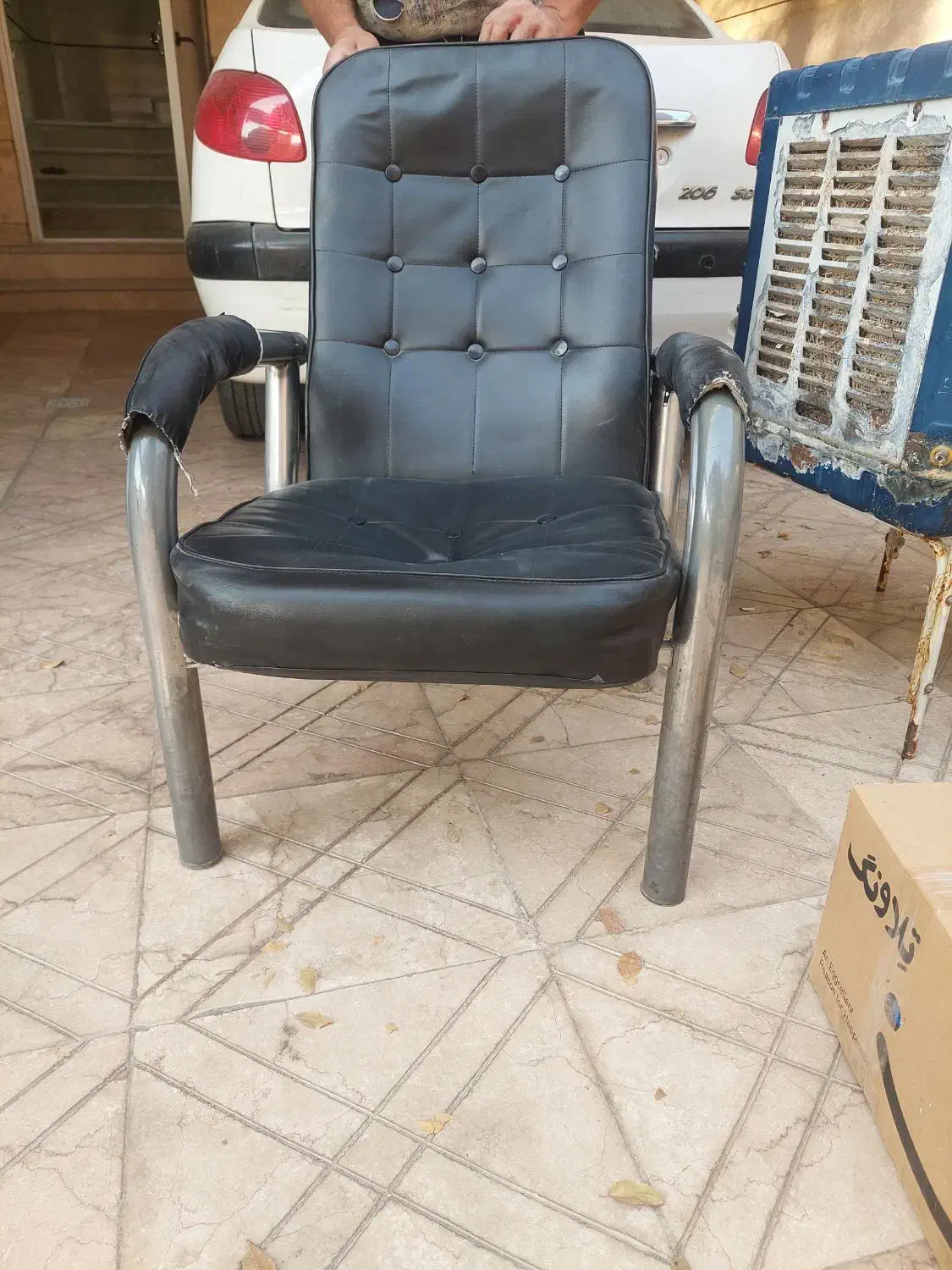 صندلی انتظار|صندلی و نیمکت|شاهینشهر, سعدی جنوبی|دیوار