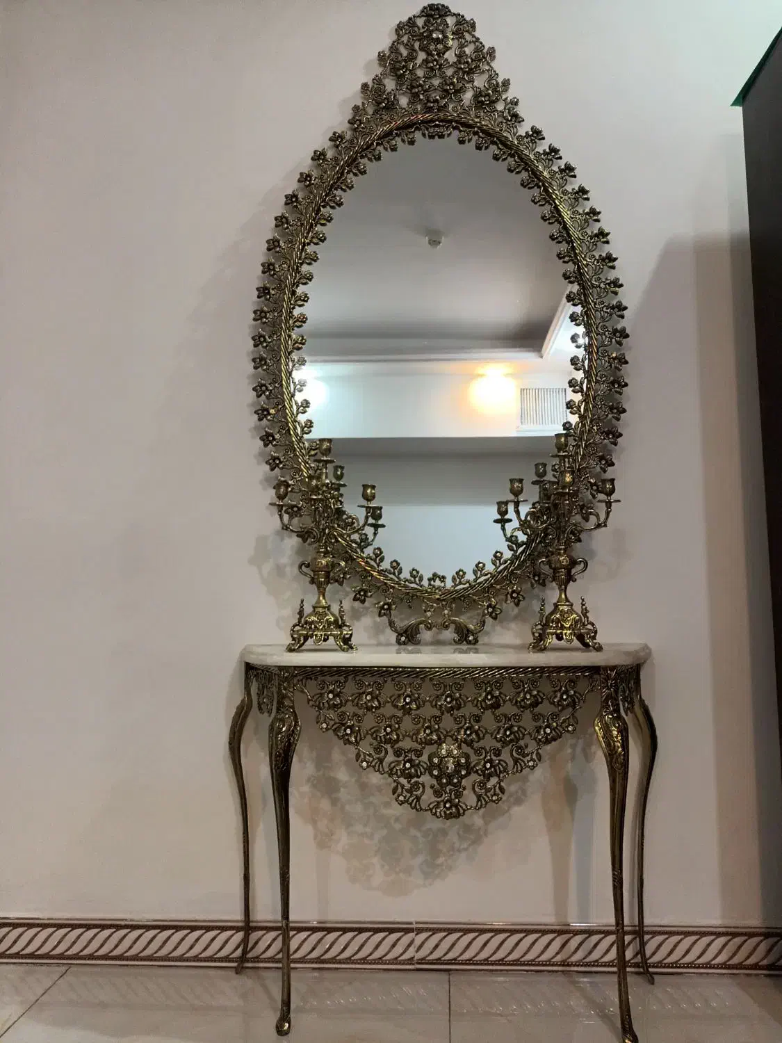 آیینه و شمعدان برنج|آینه|اسلام‌شهر, صادقیه|دیوار