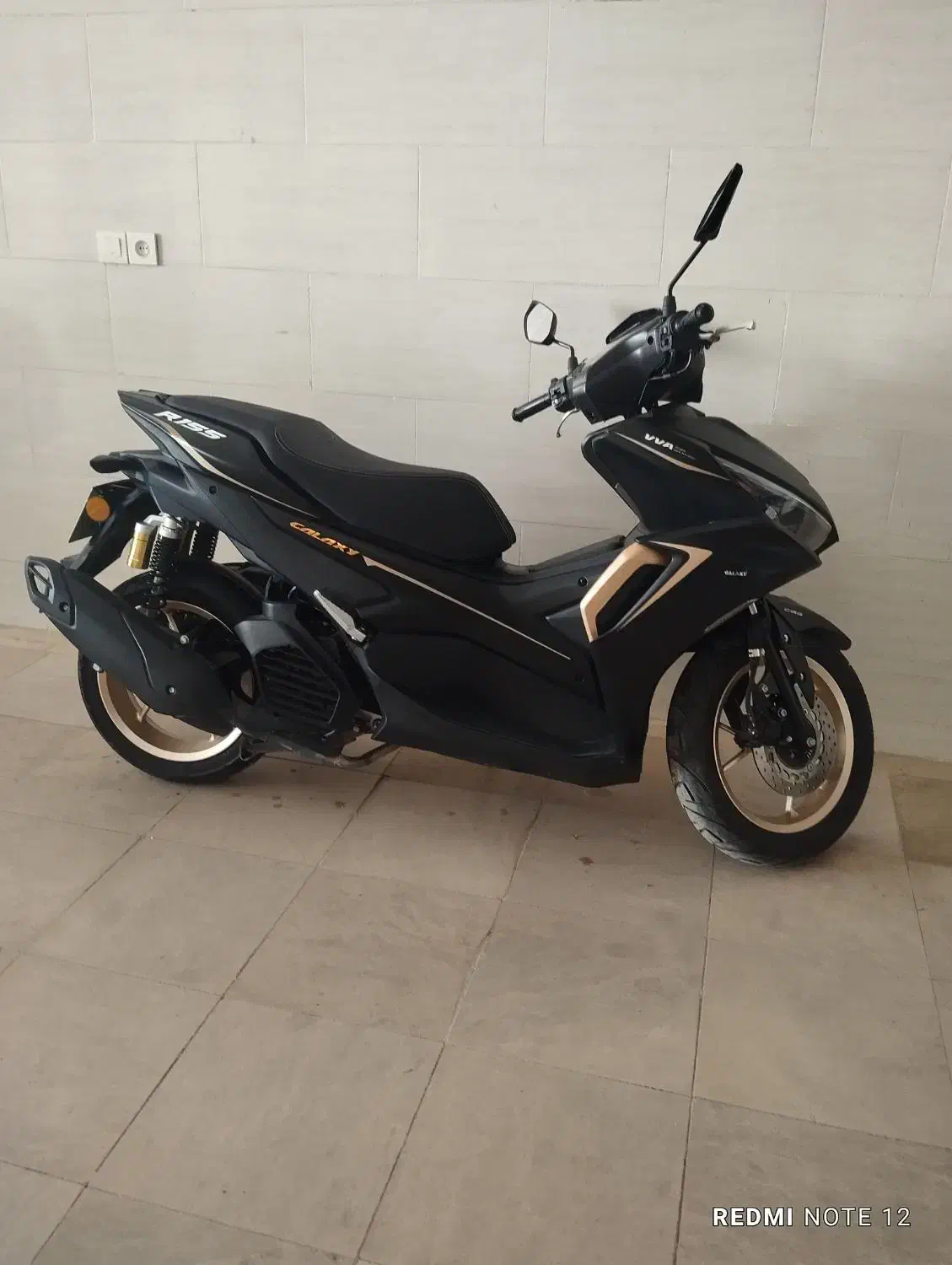 موتور آیروکس نیرو موتور هوا خنک ۴۰۳در حد صفر|موتورسیکلت|خرمآباد, |دیوار