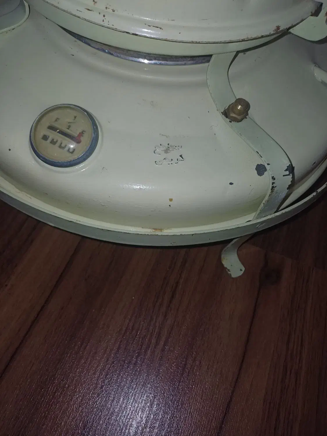 چراغ علاالدین نفتی قدیمی|کلکسیون اشیاء عتیقه|شاهین‌شهر, مخابرات (شهید بهشتی)|دیوار