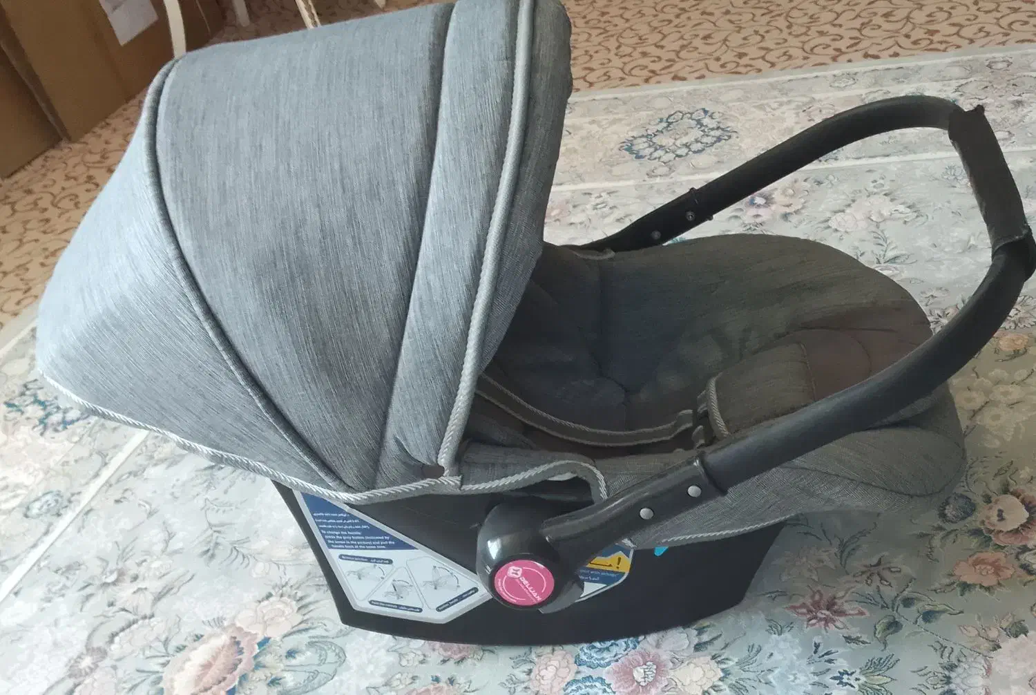 کریر|تخت و صندلی بچه|هشتگرد, شهرک پارسیان|دیوار