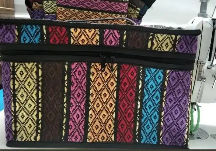 فروش کیف های زنانه/باکس و کاور|کیف، کفش، کمربند|بم, |دیوار