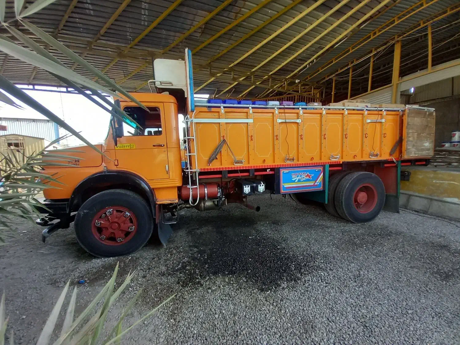 بنز تک باری مدل ۱۳۹۹|خودرو سنگین|شیراز, پادگان ولیعصر|دیوار