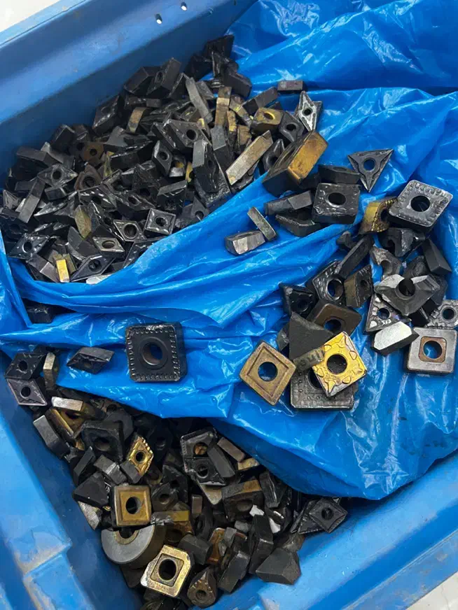 الماس تراشکاری اینسرت شکسته|ابزارآلات|اصفهان, شهرک صنعتی امیرکبیر (شاپور جدید)|دیوار