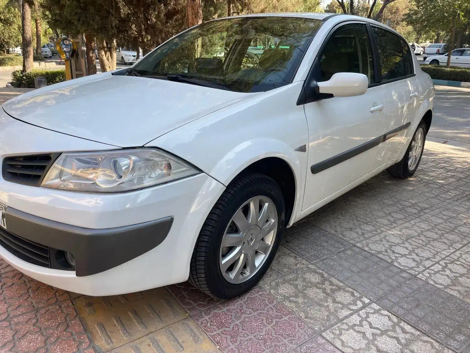 مگان مدل ۹۱|خودرو سواری و وانت|اصفهان, سعادتآباد|دیوار