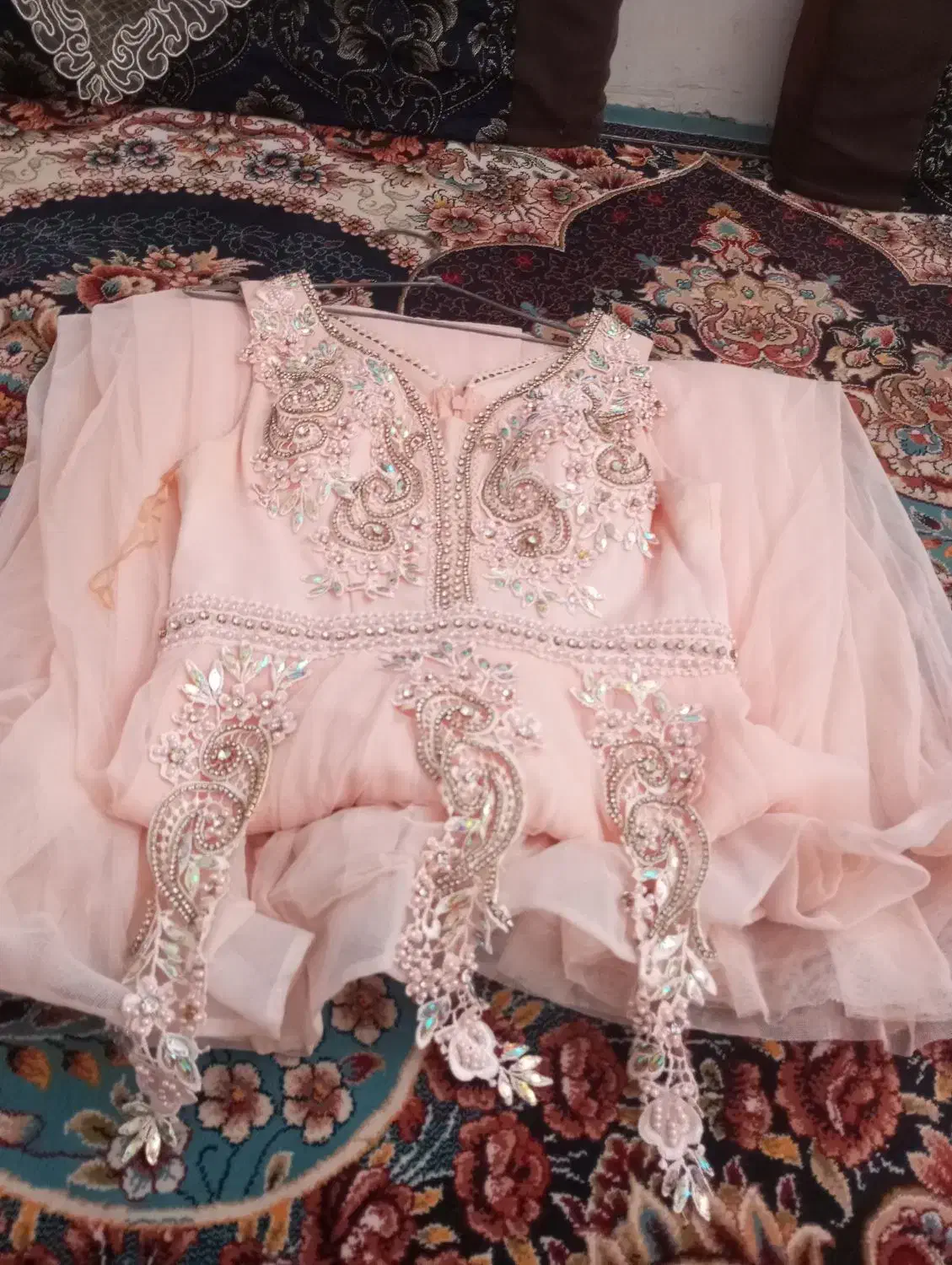 لباس مجلسی نو نو|لباس|خمینیشهر, |دیوار