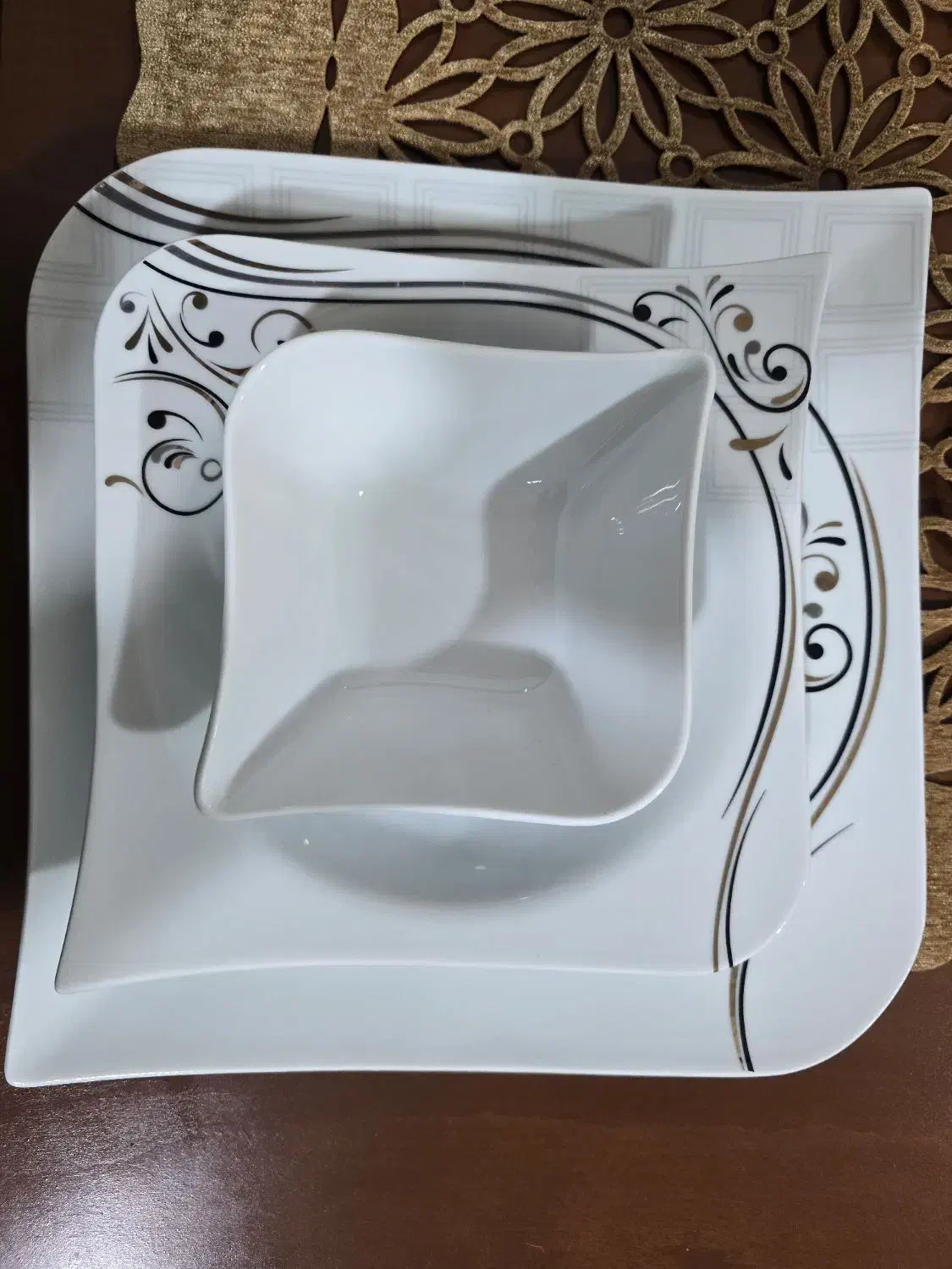 ست غذا خوری ۱۲ نفره|ظروف سرو و پذیرایی|خرم‌آباد, |دیوار