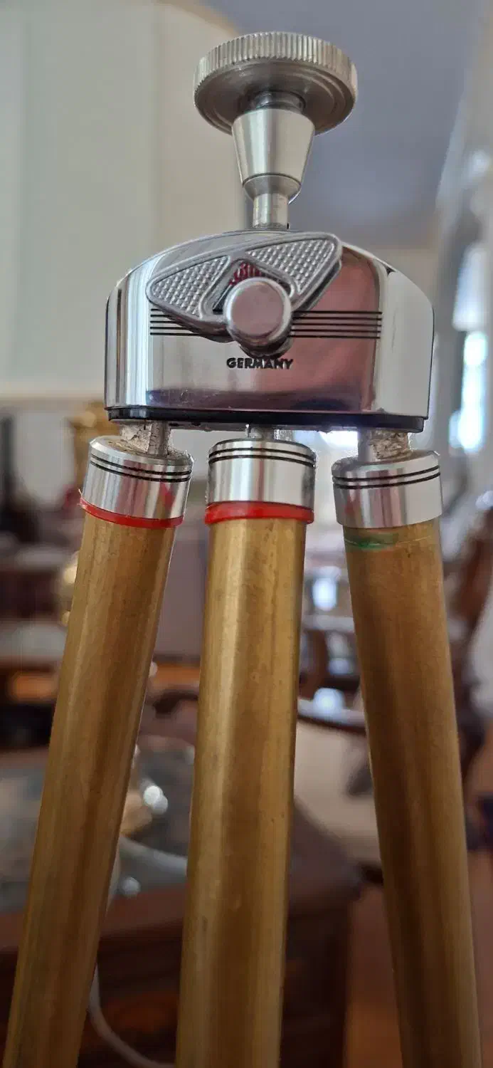 سه پایه دوربین المانی باقدمت بالا|دوربین عکاسی و فیلم‌برداری|تهران, حکیمیه|دیوار