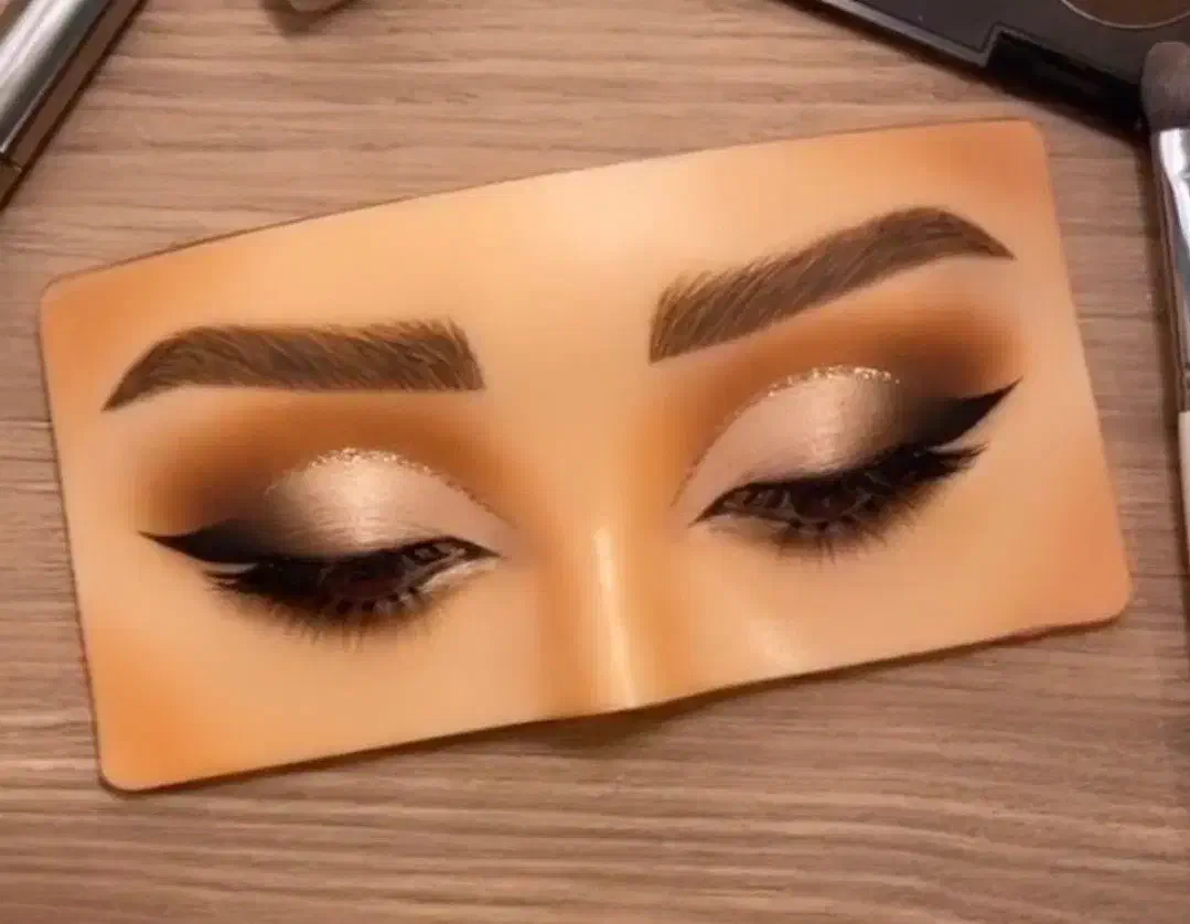 بورد تخصصی مدل میکاپ|آرایشی، بهداشتی، درمانی|سمنان, |دیوار