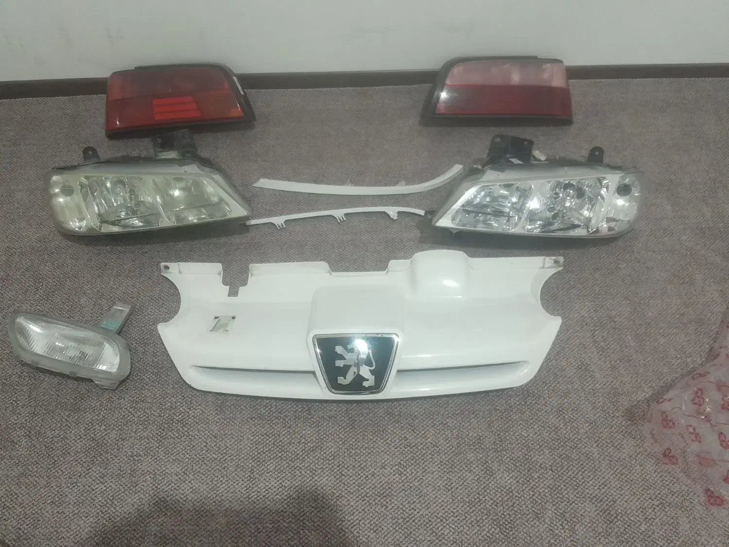 چراغ پرشیا|قطعات یدکی و لوازم جانبی|قرچک, مهدیه|دیوار