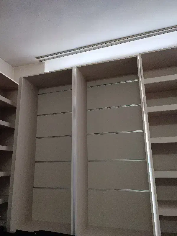 قفسه های مغازه|بوفه، ویترین، کنسول|اصفهان, جلفا|دیوار